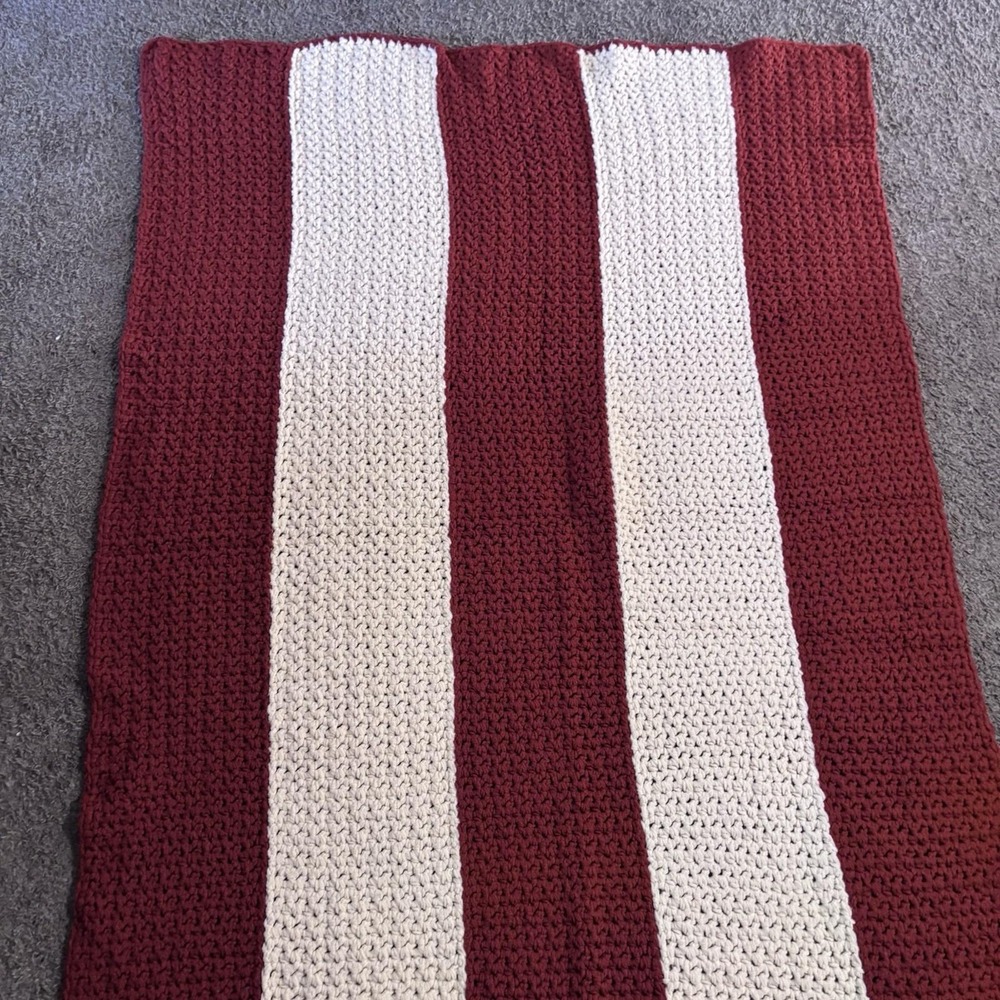 Vintage Granny Handmade Afghan Throw Blanket 70 X42 Burnt Orange/Cream Heavywarm - Picture 3 of 5